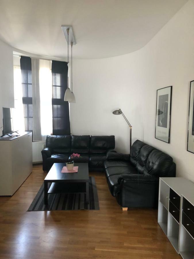Ferienwohnung Mitten In ヴィースバーデン エクステリア 写真