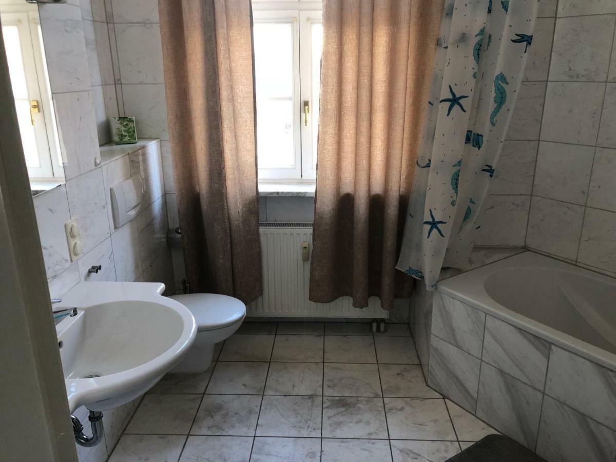 Ferienwohnung Mitten In ヴィースバーデン エクステリア 写真
